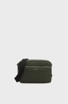 Мужская оливковая сумка EMBOSS CAMERA Оливковый ONESIZE Calvin Klein LV04D3330G