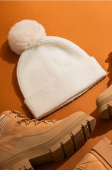 Ребриста шапка біні - кремовий