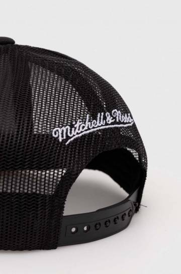 Кепка Mitchell&Ness NBA CHICAGO BULLS цвет чёрный с аппликацией Кепка Mitchell&Ness NBA CHICAGO BULLS цвет чёрный с аппликацией