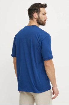 Хлопковая футболка Guess