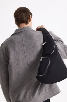 Reserved - Рюкзак на одне плече - чорний - 860FD-99X