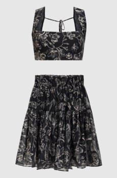 Черный костюм из топа и юбки с леном с цветочным принтом
