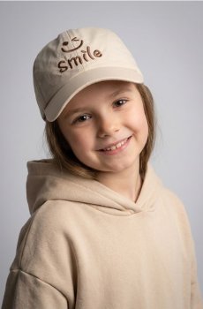 Бейсболка с вышивкой - бежевий