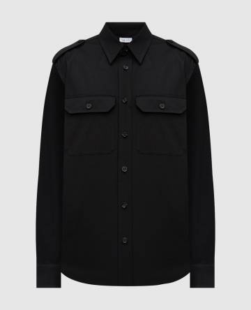 Черная рубашка с вышивкой логотипа