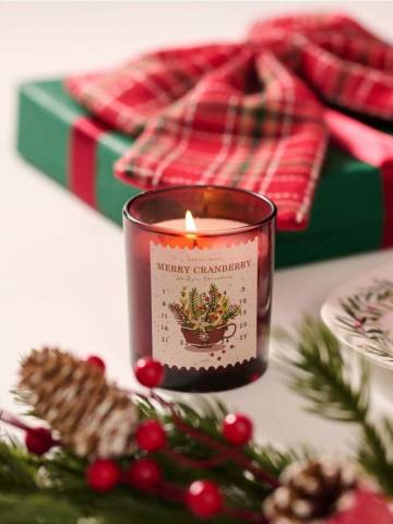 Свічка Merry Cranberry - червоний Свічка Merry Cranberry - червоний