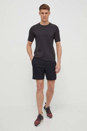 Футболка для тренинга Calvin Klein Performance цвет чёрный однотонный Футболка для тренинга Calvin Klein Performance цвет чёрный однотонный