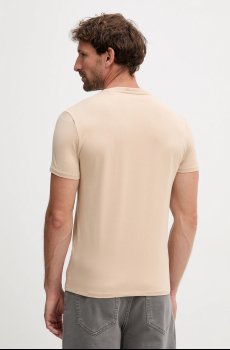 Футболка Guess