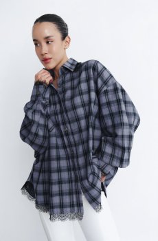 Фіолетова картата сорочка оверсайз з мереживом