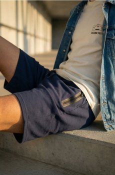 Шорти з кишенями на блискавці - темно-синій