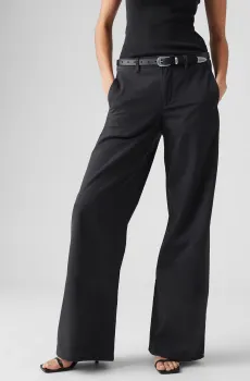 Женские черные брюки Черный 23-29 Levi’s® A8700;0001