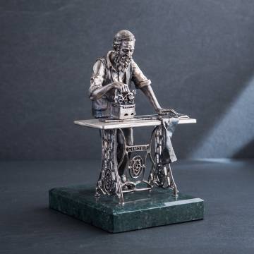 Серебряная фигура ручной работы "Еврейский портной за работой" порт.утюг Серебряная фигура ручной работы "Еврейский портной за работой" порт.утюг