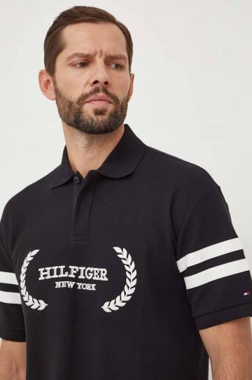 Хлопковое поло Tommy Hilfiger цвет чёрный с аппликацией Хлопковое поло Tommy Hilfiger цвет чёрный с аппликацией