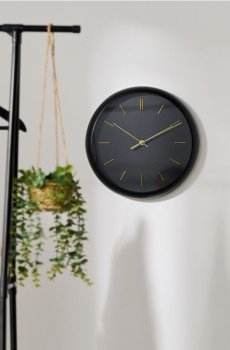 Мінімалістичний настінний годинник - чорний