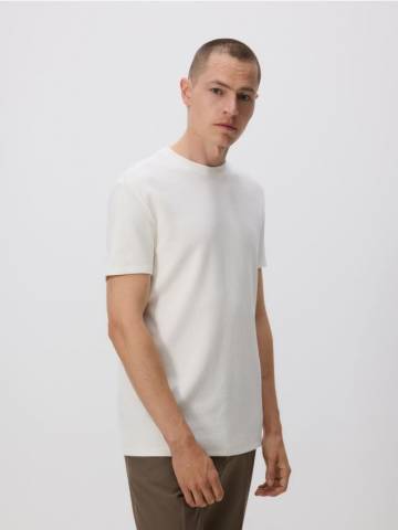 Reserved - MEN`S T-SHIRT - кремовий - XS389-01X Reserved - MEN`S T-SHIRT - кремовий - XS389-01X