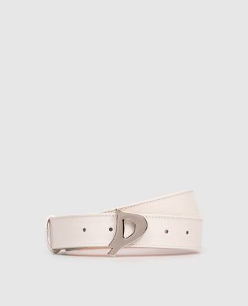 Бежевый кожаный ремень с логотипом