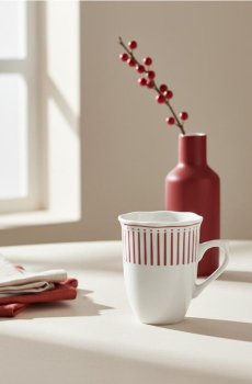 Керамічне горнятко зі смугастим візерунком - пильно-рожевий