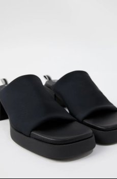 Шлепанцы Miista Zooey