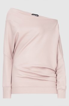 Розовый костюм