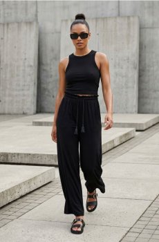 Кроп топ в рубчик - чорний