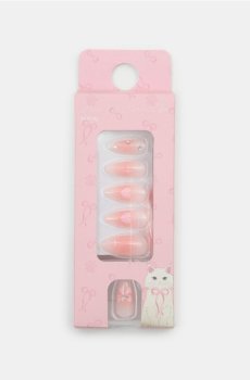 Штучні мигдалеподібні нігті зі стразами - пастельний рожевий