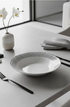 Керамічна миска з декоративним візерунком на краю - чорний