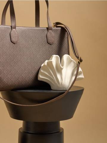 Сумка tote з монограмою і відстібаючим ремінцем - різнобарвний Сумка tote з монограмою і відстібаючим ремінцем - різнобарвний