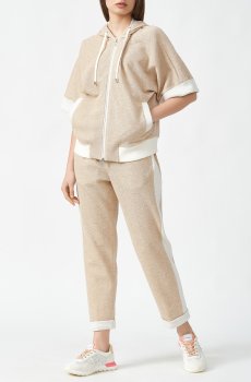 Cпортивный костюм