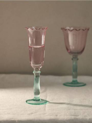 Келих - білий