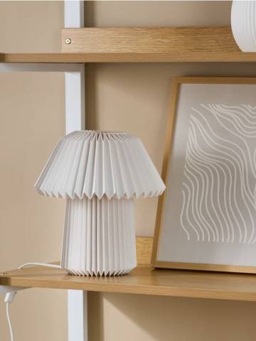 Настільна лампа - білий