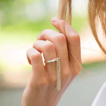 Серебряное кольцо с цепочками 112650 Серебряное кольцо с цепочками 112650