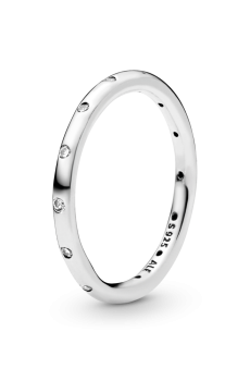 Каблучка з сяючими камінцями