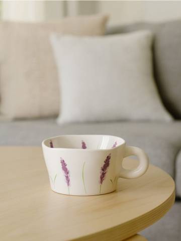 Чашка з принтом - пурпуровий