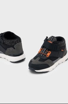 Детские зимние сапоги Mayoral