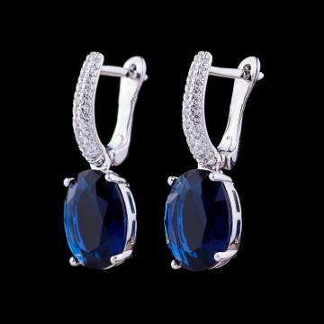 Серебряные серьги с фианитами 122007 Серебряные серьги с фианитами 122007