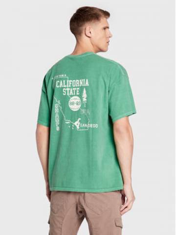 BDG Urban Outfitters Футболка 75326066 Зелений Regular Fit BDG Urban Outfitters Футболка 75326066 Зелений Regular Fit