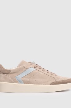 Бежевые замшевые кроссовки с логотипом