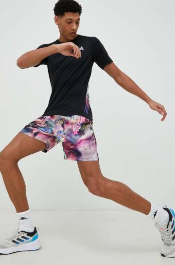 Футболка для бега adidas Performance Run Icons цвет чёрный с принтом Футболка для бега adidas Performance Run Icons цвет чёрный с принтом