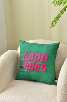 Подушка з написом - зелений