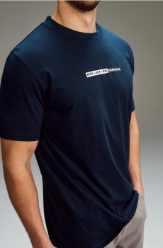 Бавовняна футболка з написом - темно-синій