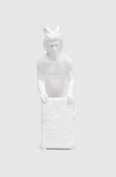Декоративная белая фарфоровая статуэтка Zodiac Capricorn man