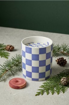 Ароматична свічка Cedarwood & Cypress - синій