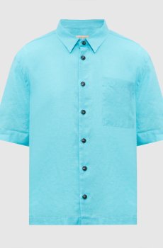 Голубая рубашка из льна с короткими рукавами