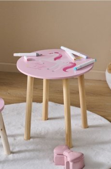 Стіл із мотивом єдинорога - пастельний рожевий
