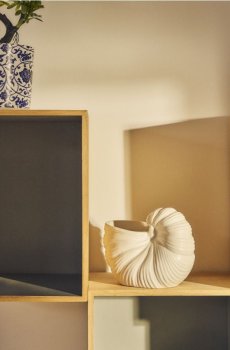 Ваза для квітів - білий