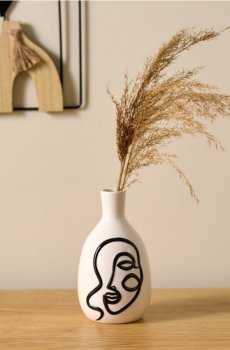 Ваза для квітів - білий