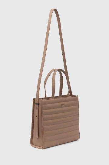Сумочка Calvin Klein цвет бежевый K60K612120 Сумочка Calvin Klein цвет бежевый K60K612120