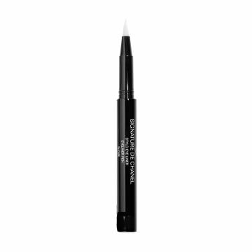 Стойкая подводка для глаз Chanel Signature De Chanel Eyeliner Pen 10 Noir, 0.5 мл Стойкая подводка для глаз Chanel Signature De Chanel Eyeliner Pen 10 Noir, 0.5 мл