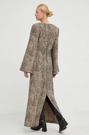 Платье By Malene Birger цвет коричневый maxi расклешёное Платье By Malene Birger цвет коричневый maxi расклешёное