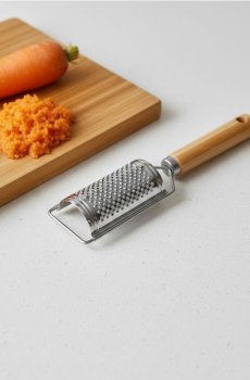 Ручна кухонна тертка з бамбуковою ручкою - бежевий
