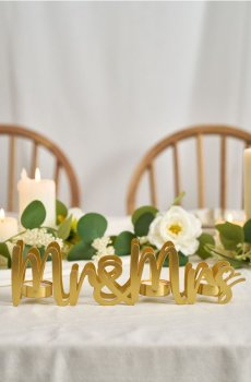 Dekoratiivne küünlajalg Mr & Mrs - золотий